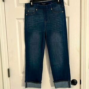NWOT cropped pull on jeans